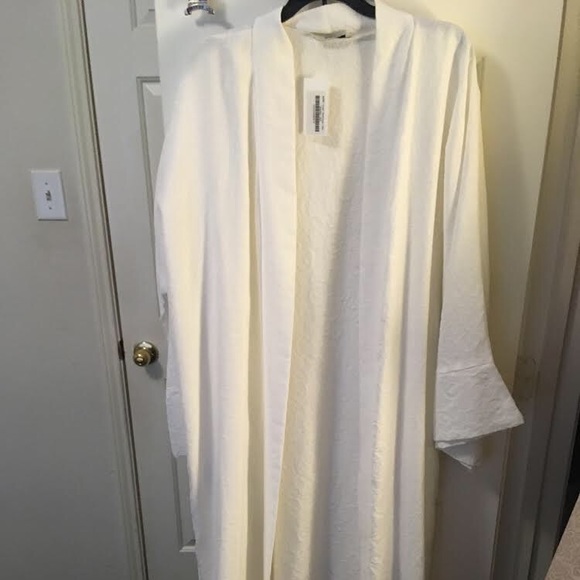 modanisa white dress